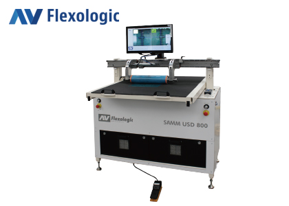 自動フレキソ版貼込装置(AV Flexologic)
